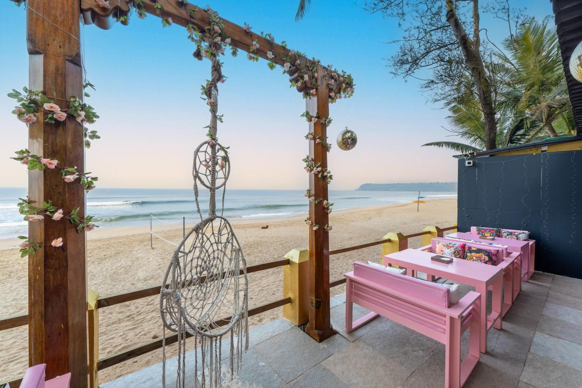 The Rose Goa Beach Resort Agonda Eksteriør billede