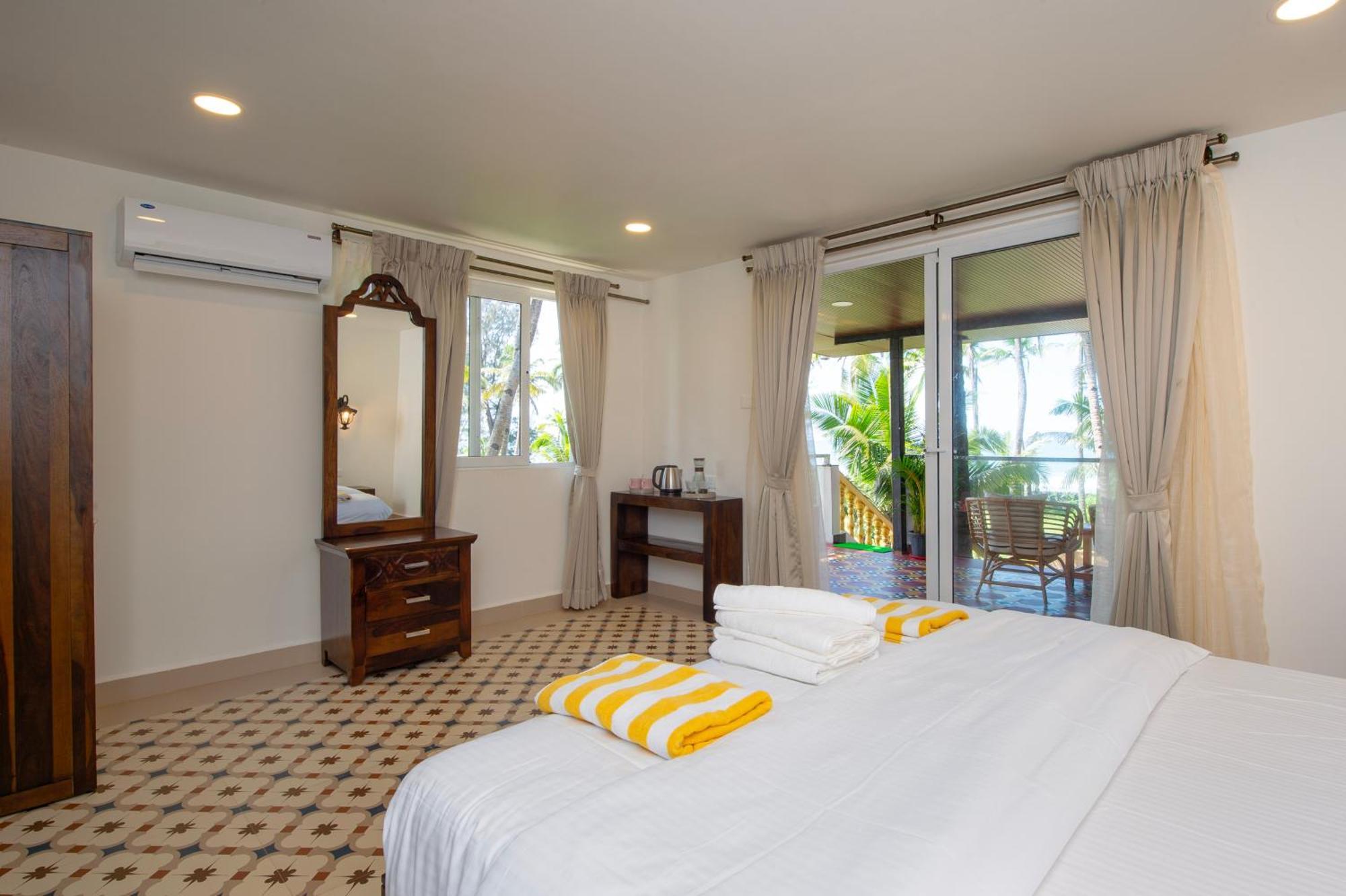 The Rose Goa Beach Resort Agonda Eksteriør billede