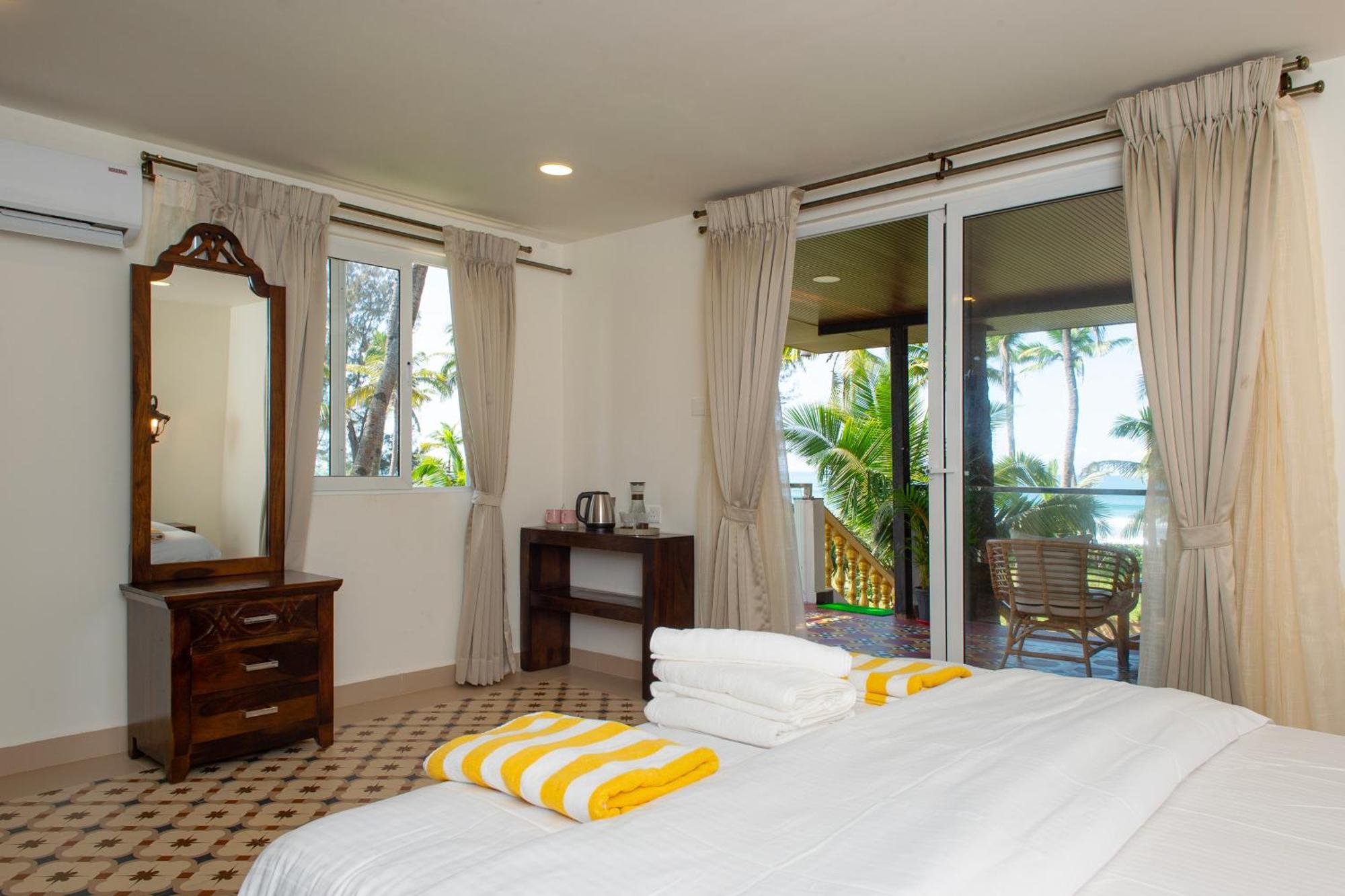 The Rose Goa Beach Resort Agonda Eksteriør billede