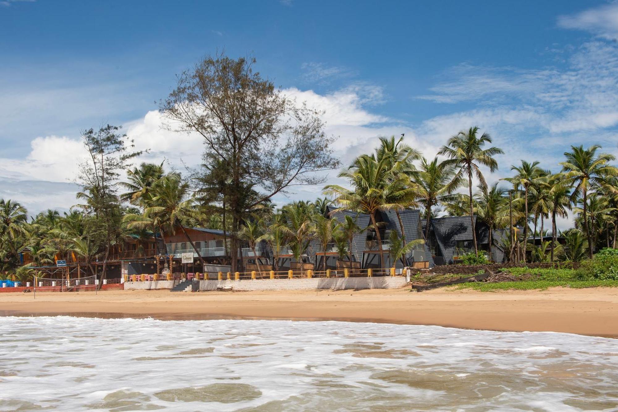 The Rose Goa Beach Resort Agonda Eksteriør billede
