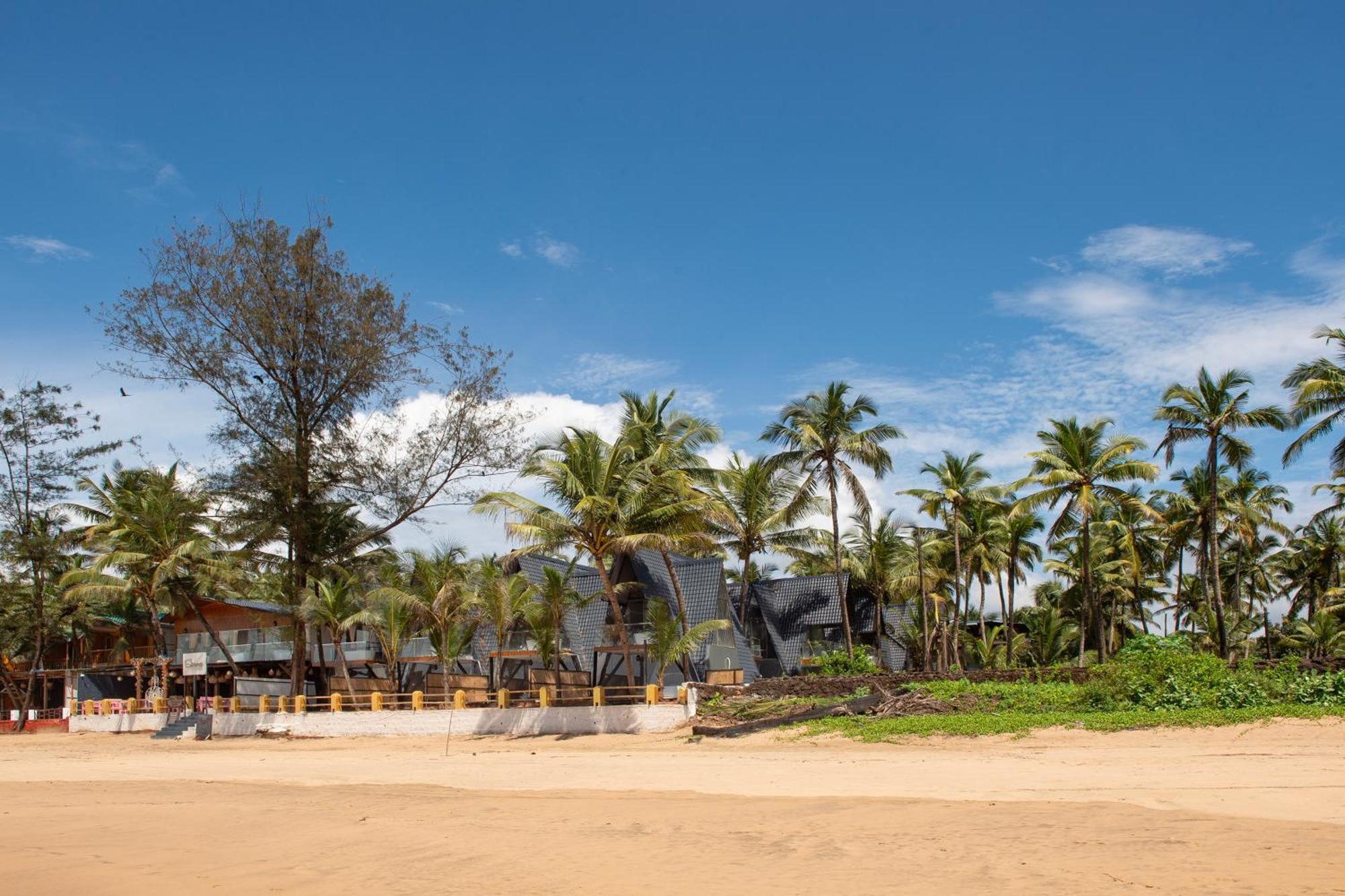 The Rose Goa Beach Resort Agonda Eksteriør billede